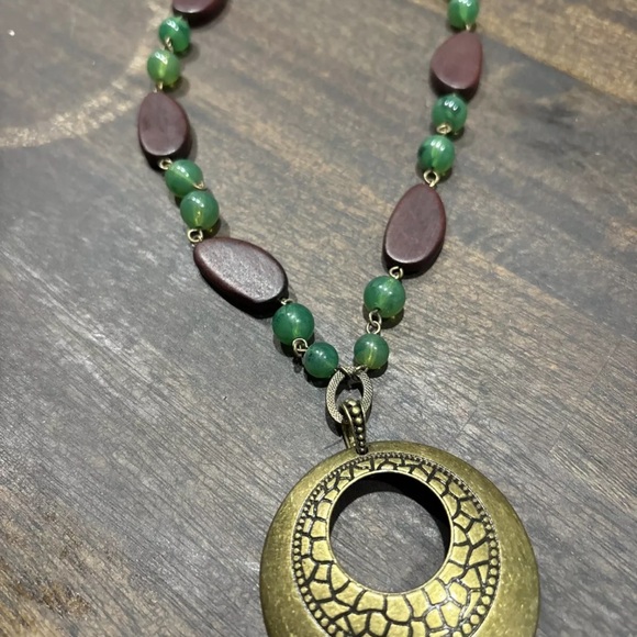 Avon Beaded Chic Gift Set Matching Necklace & Earrings #6 - Picture 6 of 7